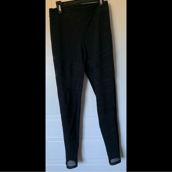 Black leggings - Picture 2 of 3